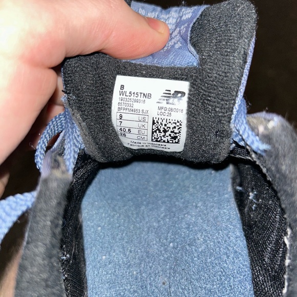 Great Conditions Blue New Balances Size 9 - Picture 5 of 5